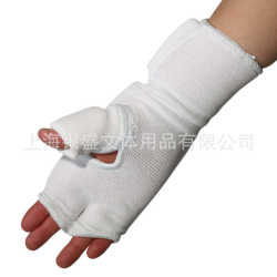 Karate gloves, handguards, half-finger, children, adult, Taekwondo, wrist fighting, Sanda, boxing, fighting Karate gloves, handguards, half-finger, children, adult, Taekwondo, wrist fighting, Sanda, boxing, fighting