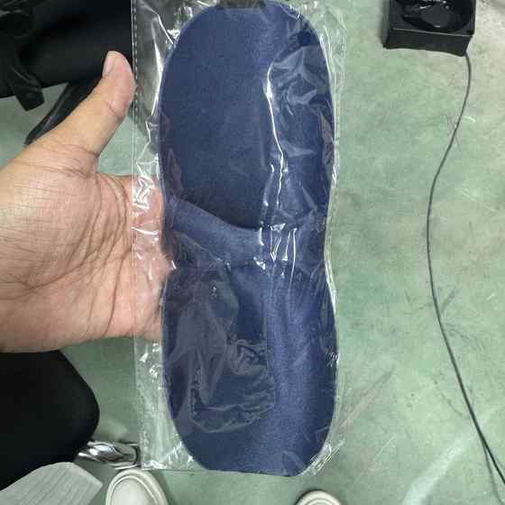 9-282 Glasses Eye Eye Mask Set Earplugs Travel Home Furnishing Company Used Good Lighting and Sound Insulation
9-282 Glasses Eye Eye Mask Set Earplugs Travel Home Furnishing Company Used Good Lighting and Sound Insulation