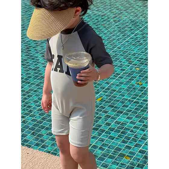 French BADNUT children one-piece swimsuit boy ins boy quick-dry swimsuit baby beach swimming trunk suit
French BADNUT children one-piece swimsuit boy ins boy quick-dry swimsuit baby beach swimming trunk suit