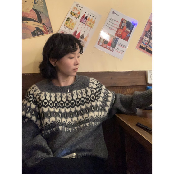 ifbeer wool dark grey fairido pattern sweater jacquard pullover loose top for women autumn and winter retro Korean version
ifbeer wool dark grey fairido pattern sweater jacquard pullover loose top for women autumn and winter retro Korean version