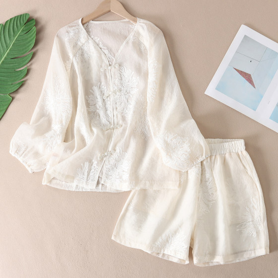 Fantasy fairy spirit ~ Temperament sunscreen embroidery suit shorts for women summer new Chinese style fashion age-reducing two-piece suit F403
Fantasy fairy spirit ~ Temperament sunscreen embroidery suit shorts for women summer new Chinese style fashion age-reducing two-piece suit F403