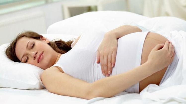 孕期必须坚持左侧睡？小心造成胎儿斜颈