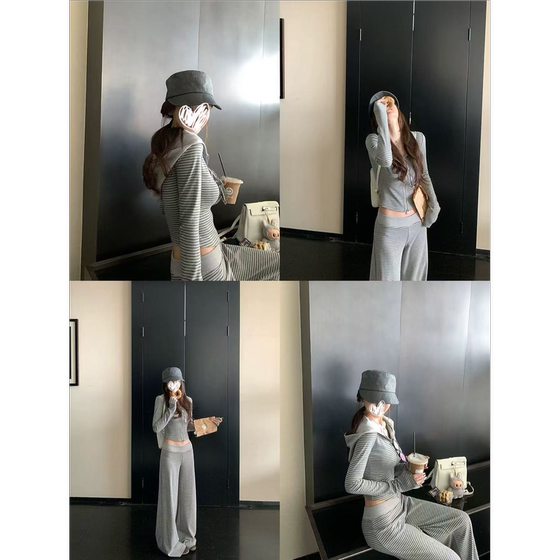 Striped zipper hooded sweatshirt and casual pants two-piece set for women's early autumn outfits a complete set of casual sports suits for autumn
Striped zipper hooded sweatshirt and casual pants two-piece set for women's early autumn outfits a complete set of casual sports suits for autumn