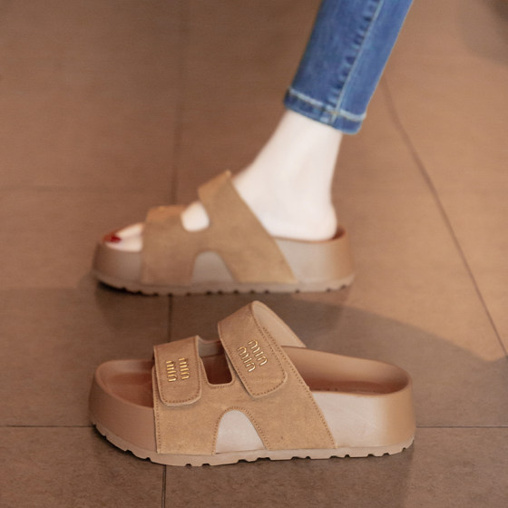Thick-soled heightened Birkenstock sandals for women in summer wear 2025 new lazy flip-flops with skirt beach sandals
Thick-soled heightened Birkenstock sandals for women in summer wear 2025 new lazy flip-flops with skirt beach sandals