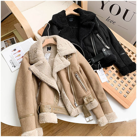 Spanish single autumn and winter thick real -style stitching lamb cashmere surface texture locomotive fur coat jacket girl Spanish single autumn and winter thick real -style stitching lamb cashmere surface texture locomotive fur coat jacket girl
