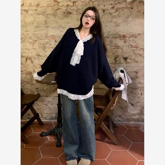 Lace splicing fake two-piece v-neck knitted women's 2025 autumn new style loose lazy style loose knitted 
Lace splicing fake two-piece v-neck knitted women's 2025 autumn new style loose lazy style loose knitted