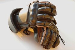 Soldier Strike HEMA Saber Sword Shield Swift Side Sword Gloves Soldier Strike HEMA Saber Sword Shield Swift Side Sword Gloves