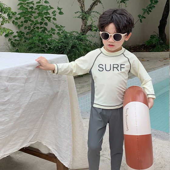2023 new baby swimsuit Korean children's swimsuit boys and girls split long sleeves trousers letters swimsuit set
2023 new baby swimsuit Korean children's swimsuit boys and girls split long sleeves trousers letters swimsuit set