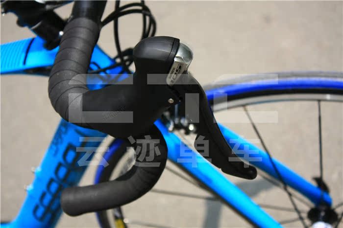 шоссейный велосипед 云迹单车:公路车组装diy fm286碳纤气动破风车架 5800套 ak轮组 Cloud motion bicycle riding carbon/carbon шоссейный велосипед 云迹单车:公路车组装diy fm286碳纤气动破风车架 5800套 ak轮组 Cloud motion bicycle riding carbon/carbon