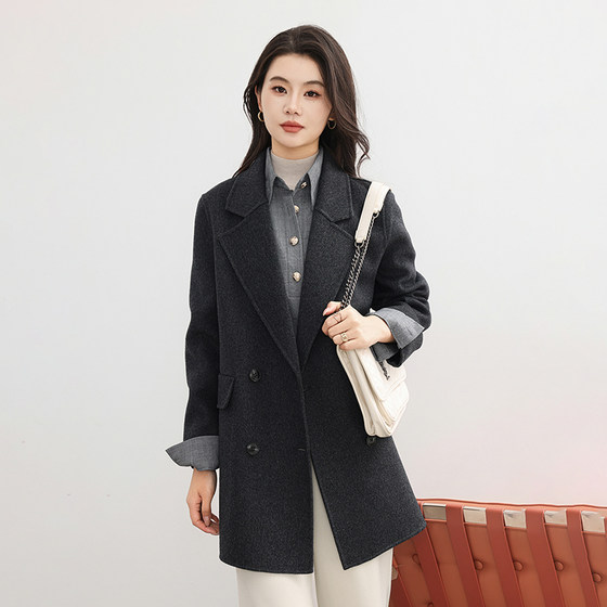 2025 autumn and winter new double-sided cashmere coat for women's mid-length suit collar Korean style age-reducing woolen jacket
2025 autumn and winter new double-sided cashmere coat for women's mid-length suit collar Korean style age-reducing woolen jacket