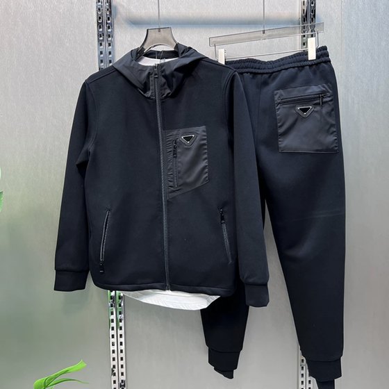 New autumn light luxury hooded casual suit men's fashionable zipper pocket trendy versatile sweatshirt and trousers two-piece set
New autumn light luxury hooded casual suit men's fashionable zipper pocket trendy versatile sweatshirt and trousers two-piece set