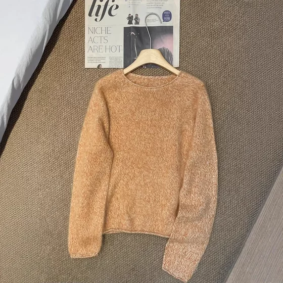 Lazy and casual winter! Women's cardigan pull-up round neck thickened floral pullover loose fashionable and fashionable knitted wool
Lazy and casual winter! Women's cardigan pull-up round neck thickened floral pullover loose fashionable and fashionable knitted wool