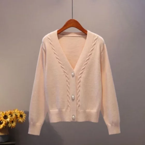 2025 spring and autumn new Korean version versatile loose slimming short solid color sweater knitted cardigan jacket for women
2025 spring and autumn new Korean version versatile loose slimming short solid color sweater knitted cardigan jacket for women