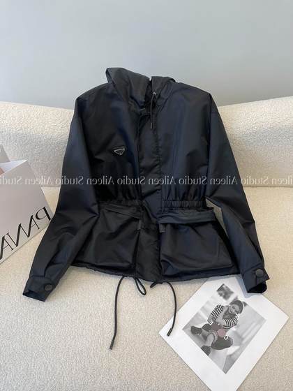 Brand discount store mall withdraws foreign trade original list clearance hooded drawstring high-end thin jacket for women
Brand discount store mall withdraws foreign trade original list clearance hooded drawstring high-end thin jacket for women