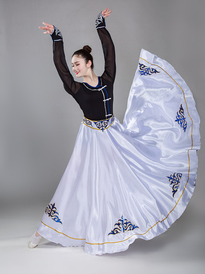 New Mongolian dance practice skirt adult half-length skirt Xinjiang Uyghur practice skirt dance clothes women
New Mongolian dance practice skirt adult half-length skirt Xinjiang Uyghur practice skirt dance clothes women
