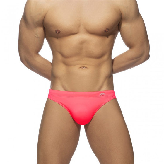 Men's swimming trunks Men's low waist Bikini trousers solid color nylon swimming trunks cup to prevent embarrassing beach pants tie Men's swimming trunks Men's low waist Bikini trousers solid color nylon swimming trunks cup to prevent embarrassing beach pants tie