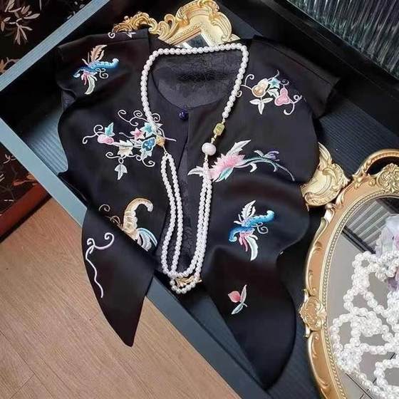 Design heavy industry embroidery national style retro shawl satin embroidery layered versatile accessories cloud shoulder fake collar women
Design heavy industry embroidery national style retro shawl satin embroidery layered versatile accessories cloud shoulder fake collar women