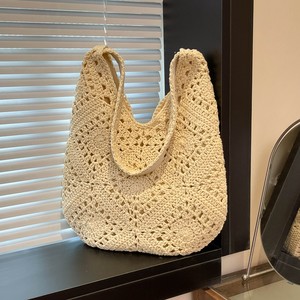 Handmade hollow woven bag for women 2025 new summer beach vacation style shoulder bag large capacity tote bag 
Handmade hollow woven bag for women 2025 new summer beach vacation style shoulder bag large capacity tote bag