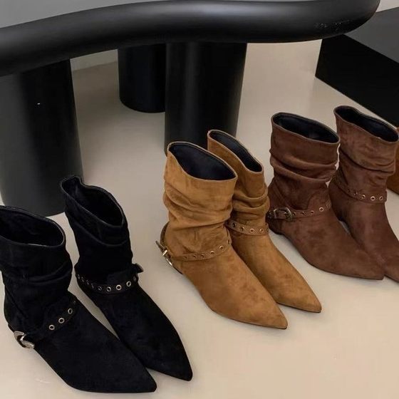 Beibei women's 2025 autumn and winter new pointed toe rivet high heel short boots versatile nude boots suede fashion short boots women
Beibei women's 2025 autumn and winter new pointed toe rivet high heel short boots versatile nude boots suede fashion short boots women