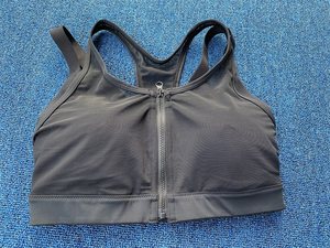Professional high -intensity sports underwear female shock -proof running together gathers large chest vest, pair of breasts, breasts
 Professional high -intensity sports underwear female shock -proof running together gathers large chest vest, pair of breasts, breasts