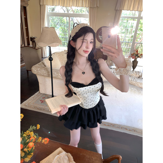Xiang Swaner Sweet Girl Wearing Suit Women's 2025 Summer New Polka Dot Spliced Sling Tops Puffed Skirt
Xiang Swaner Sweet Girl Wearing Suit Women's 2025 Summer New Polka Dot Spliced Sling Tops Puffed Skirt