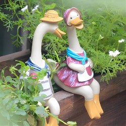 Garden Ornaments Cartoon Creative Animal Duck Outdoor Balcony Living Room Desktop Decoration Courtyard Landscaping Arrangement Garden Ornaments Cartoon Creative Animal Duck Outdoor Balcony Living Room Desktop Decoration Courtyard Landscaping Arrangement