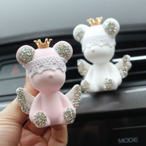 Creative car supplies car perfume diamond-encrusted violent bear air outlet car interior decoration wing bear aromatherapy 
Creative car supplies car perfume diamond-encrusted violent bear air outlet car interior decoration wing bear aromatherapy