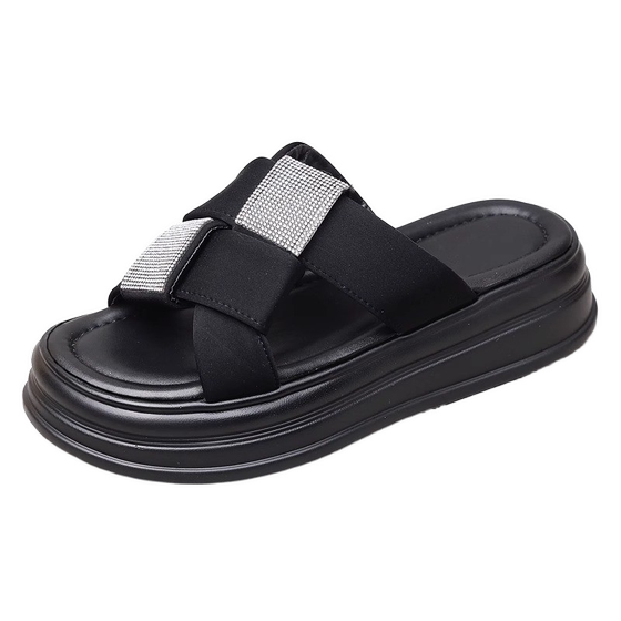 Wear slim beach sandals for 2025 summer new style of squid cake thick sole soft sole with skirt
Wear slim beach sandals for 2025 summer new style of squid cake thick sole soft sole with skirt