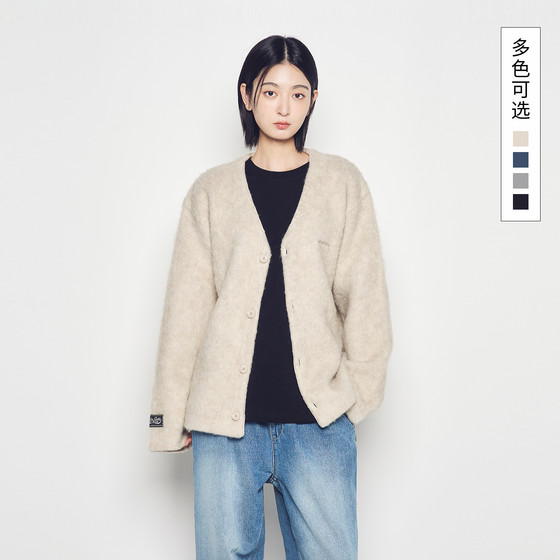 ADLV Korean fashion brand 2025 autumn and winter new product knitted cardigan simple V-neck solid color cardigan knitted sweater jacket
ADLV Korean fashion brand 2025 autumn and winter new product knitted cardigan simple V-neck solid color cardigan knitted sweater jacket