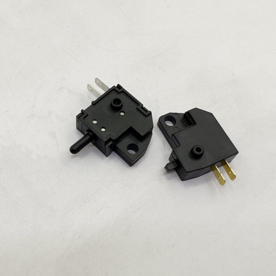 Suitable for Haojue motorcycle clutch switch HJ150-10 DR150 brake switch DR160 clutch switch
Suitable for Haojue motorcycle clutch switch HJ150-10 DR150 brake switch DR160 clutch switch