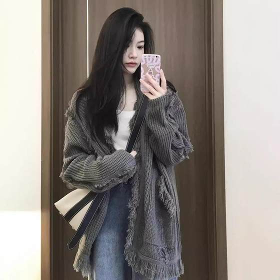 Sweater for women in autumn and winter 2025 new lazy style fur-edged tassel loose long-sleeved cardigan top coat
Sweater for women in autumn and winter 2025 new lazy style fur-edged tassel loose long-sleeved cardigan top coat
