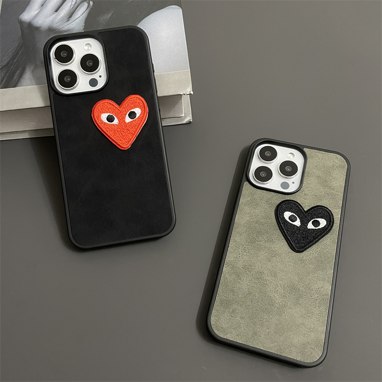 CDG Hearts Synthetic Leather 15, 14, 13, 12, 11 iPhone Case