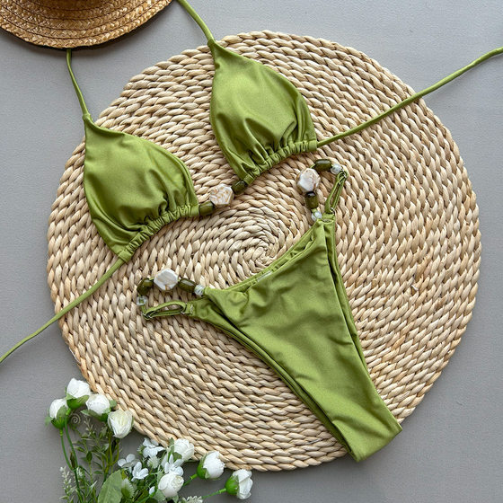 Solid color stone decorative bikini sexy triangle tie split Stone bikini swimsuit internet celebrity swimsuit
Solid color stone decorative bikini sexy triangle tie split Stone bikini swimsuit internet celebrity swimsuit