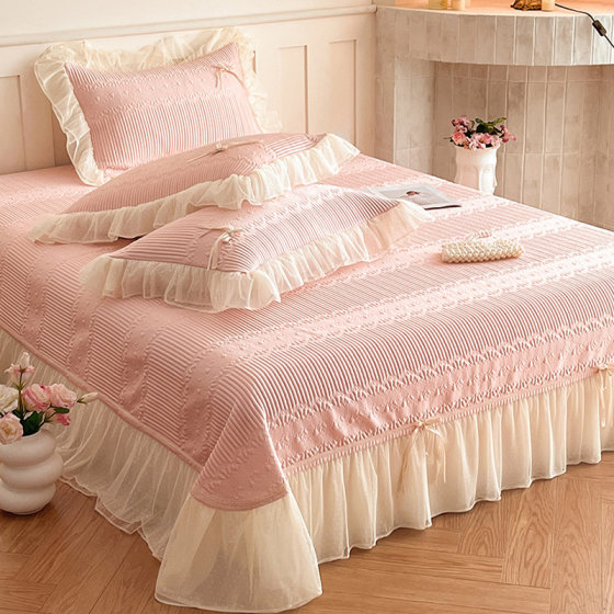 Class A summer PE ice silk mat three-piece set bed skirt style summer cool beans cool mat bed cover machine wash princess powder
Class A summer PE ice silk mat three-piece set bed skirt style summer cool beans cool mat bed cover machine wash princess powder