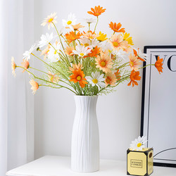 Daisies, Chamomile, Artificial Flowers, Living Room, Dining Table, Decoration, Floral Ornaments, Photographing Props, Desktop Daisies, Chamomile, Artificial Flowers, Living Room, Dining Table, Decoration, Floral Ornaments, Photographing Props, Desktop