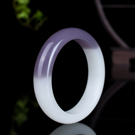 Qingfeng Jade Industry Xinjiang Hotan mutton fat white jade blue and white seed material jade bracelet women's jade bracelet bracelet black and white
Qingfeng Jade Industry Xinjiang Hotan mutton fat white jade blue and white seed material jade bracelet women's jade bracelet bracelet black and white