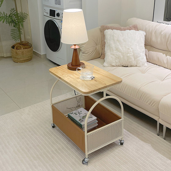 Several coffee tables, modern minimalist snacks, living rooms, small apartment bedside tables, small tables on the sofa of solid wood
Several coffee tables, modern minimalist snacks, living rooms, small apartment bedside tables, small tables on the sofa of solid wood