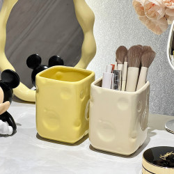 High-Quality Makeup Brush Storage Tube, Comb Brush Holder, Storage Rack, Cosmetics Storage Box, Student Desktop Pen Holder High-Quality Makeup Brush Storage Tube, Comb Brush Holder, Storage Rack, Cosmetics Storage Box, Student Desktop Pen Holder