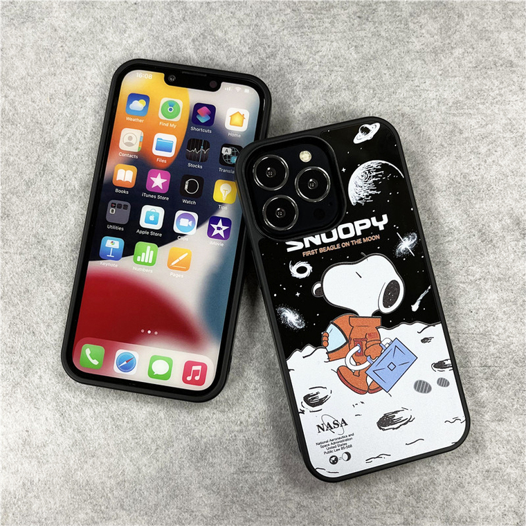 Snoopy New Cartoon MagSafe 15, 14, 13, 12 iPhone Case
