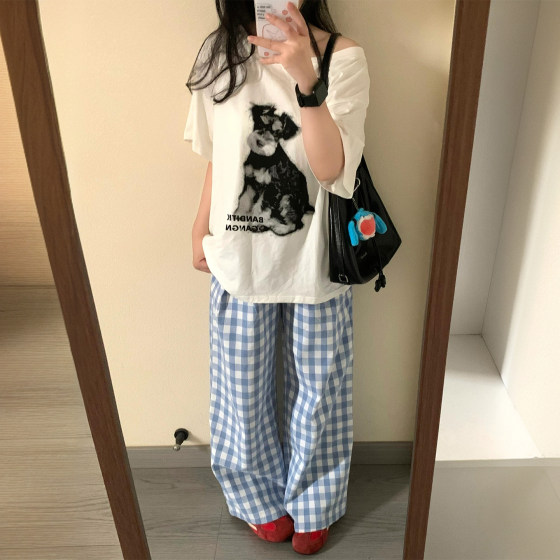 Fat mm extra-large size women's white off-shoulder T-shirt for women's personality ins versatile design puppy printed short-sleeved top
Fat mm extra-large size women's white off-shoulder T-shirt for women's personality ins versatile design puppy printed short-sleeved top