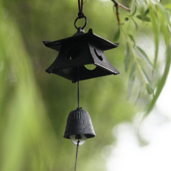 Japanese Imported Iwato Nambu Ironware Wind Chime Blessing Lantern Bell Stress Relief Japanese Style Retro Doorbell Pendant Japanese Imported Iwato Nambu Ironware Wind Chime Blessing Lantern Bell Stress Relief Japanese Style Retro Doorbell Pendant