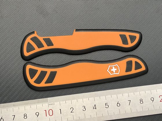 111mm Swiss Army Knife Accessories 0.8341.mc9 Hunter XT Rubber Anti-Slip Orange Handle Patch
111mm Swiss Army Knife Accessories 0.8341.mc9 Hunter XT Rubber Anti-Slip Orange Handle Patch
