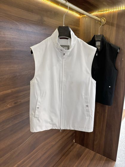 19100 BC version summer stand-up collar vest jacket for men old money style minimalist versatile sleeveless top vest
19100 BC version summer stand-up collar vest jacket for men old money style minimalist versatile sleeveless top vest