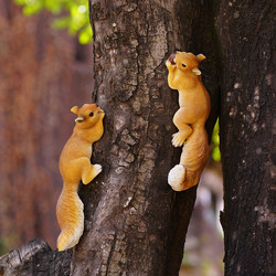 Simulated Animal Squirrel Ornament for Garden Courtyard, Climbing Tree Hanging Decoration, Outdoor Garden, Kindergarten, Villa Landscaping Simulated Animal Squirrel Ornament for Garden Courtyard, Climbing Tree Hanging Decoration, Outdoor Garden, Kindergarten, Villa Landscaping