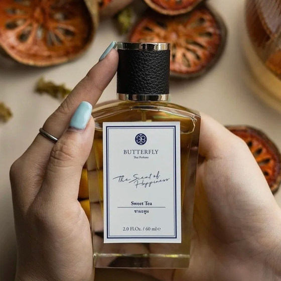 Thai butterfly perfume sample Nangyong Mango glutinous rice Bay leaf mud buffalo authentic taste
Thai butterfly perfume sample Nangyong Mango glutinous rice Bay leaf mud buffalo authentic taste
