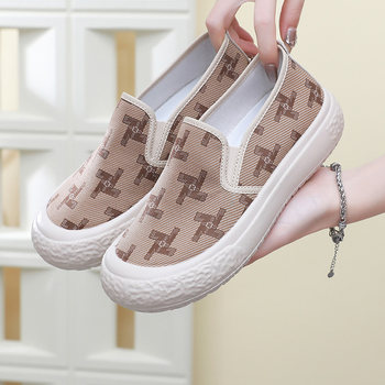 Old Beijing cloth shoes with shallow mouth, round toe, casual color matching, non-slip Old Beijing cloth shoes with shallow mouth, round toe, casual color matching, non-slip