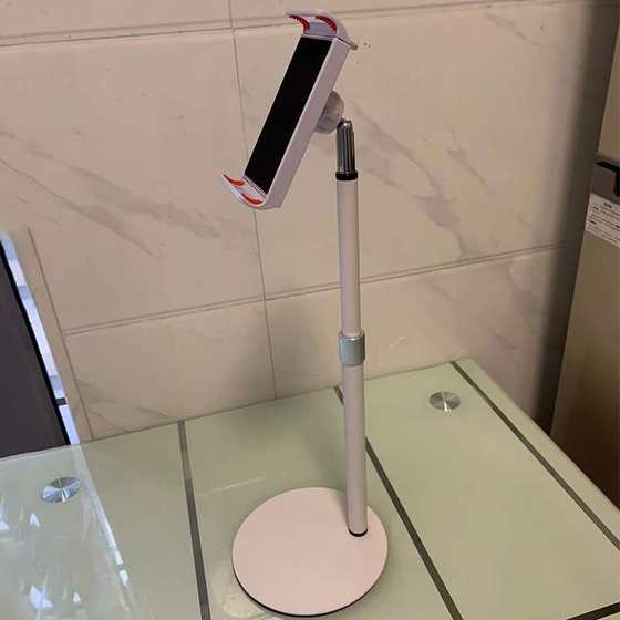 Desktop mobile phone stand pad flat panel universal bedside drama watching TV lazy stand internet celebrity live stand
Desktop mobile phone stand pad flat panel universal bedside drama watching TV lazy stand internet celebrity live stand