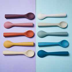 New direct selling baby silicone spoon newborn baby feeding spoon children's training spoon eating food bowl soft head New direct selling baby silicone spoon newborn baby feeding spoon children's training spoon eating food bowl soft head