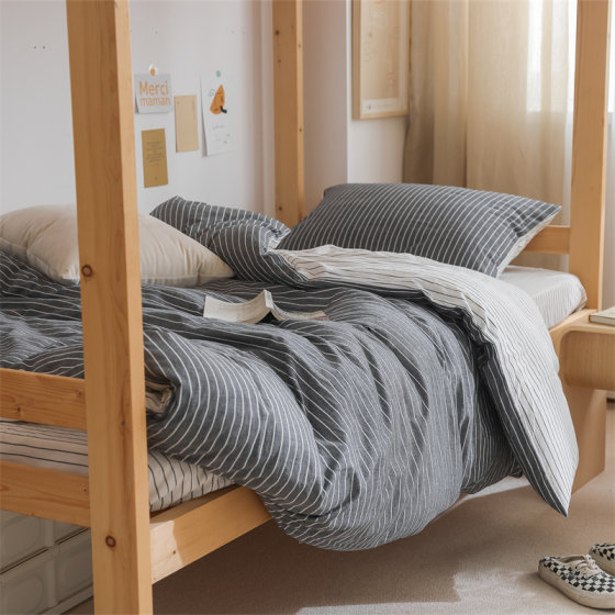 Maternal and infant Class A full cotton student dormitory single bed three-piece set dormitory wash quilt cover 4 pieces bed sheets
Maternal and infant Class A full cotton student dormitory single bed three-piece set dormitory wash quilt cover 4 pieces bed sheets