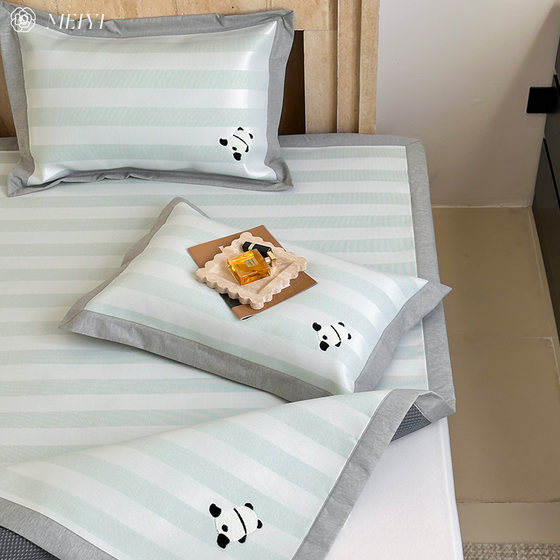 Summer antibacterial Class A ice silk mat cool mat three-piece set soft mat bed cover style non-fluorescent breathable for babies 1. 
Summer antibacterial Class A ice silk mat cool mat three-piece set soft mat bed cover style non-fluorescent breathable for babies 1.